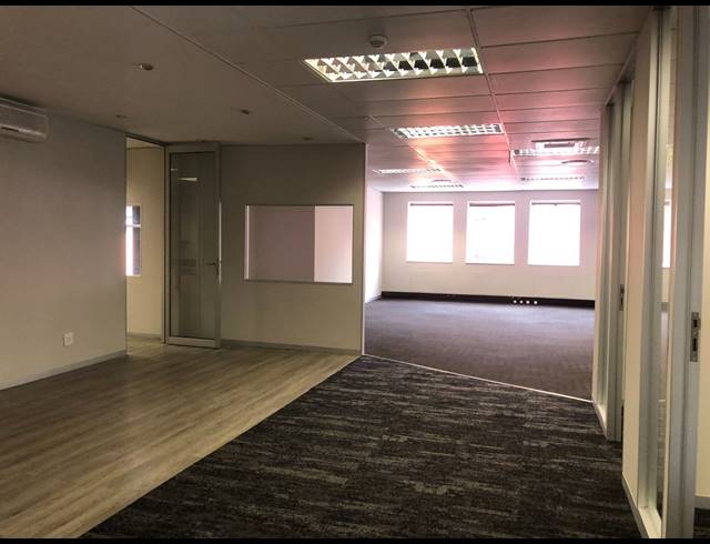 291M² OFFICE TO LET IN ILLOVO